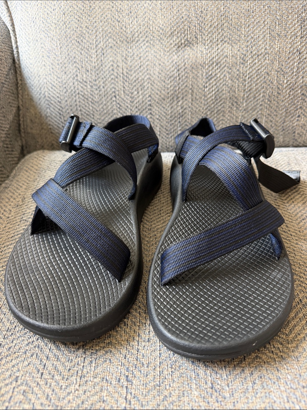 Chaco Men’s Z/Cloud Blue Striped Black Sandals Size: 9